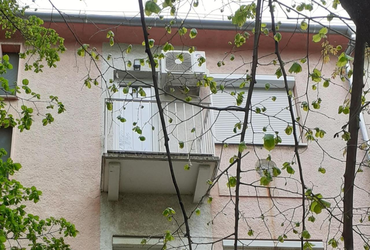 Admiral Apartman Makó Екстериор снимка